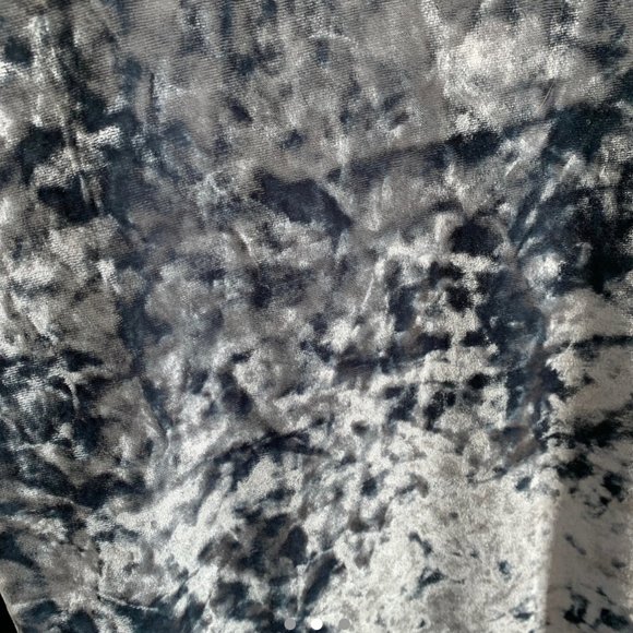 Urban Outfitters velvet mini dress - Picture 2 of 3